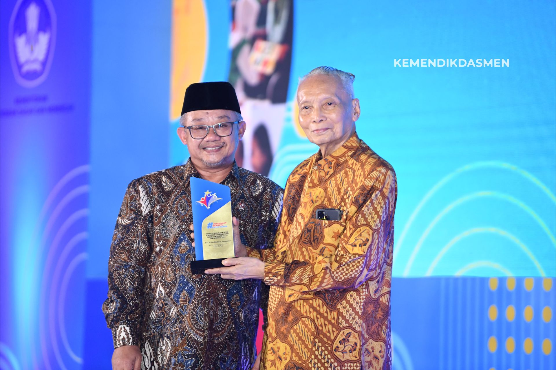 Gambar Konten Terkait