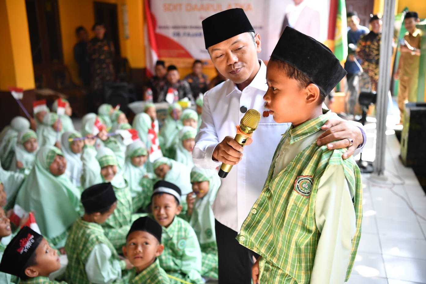 Gambar Siaran Pers