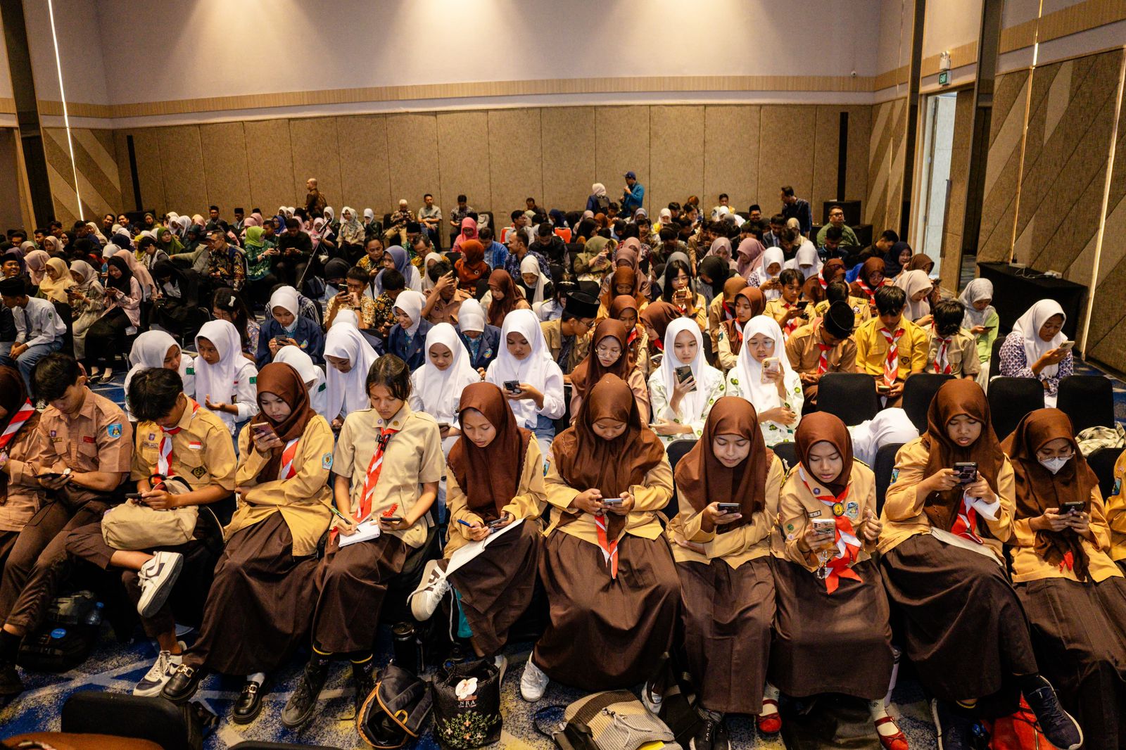 Gambar Siaran Pers