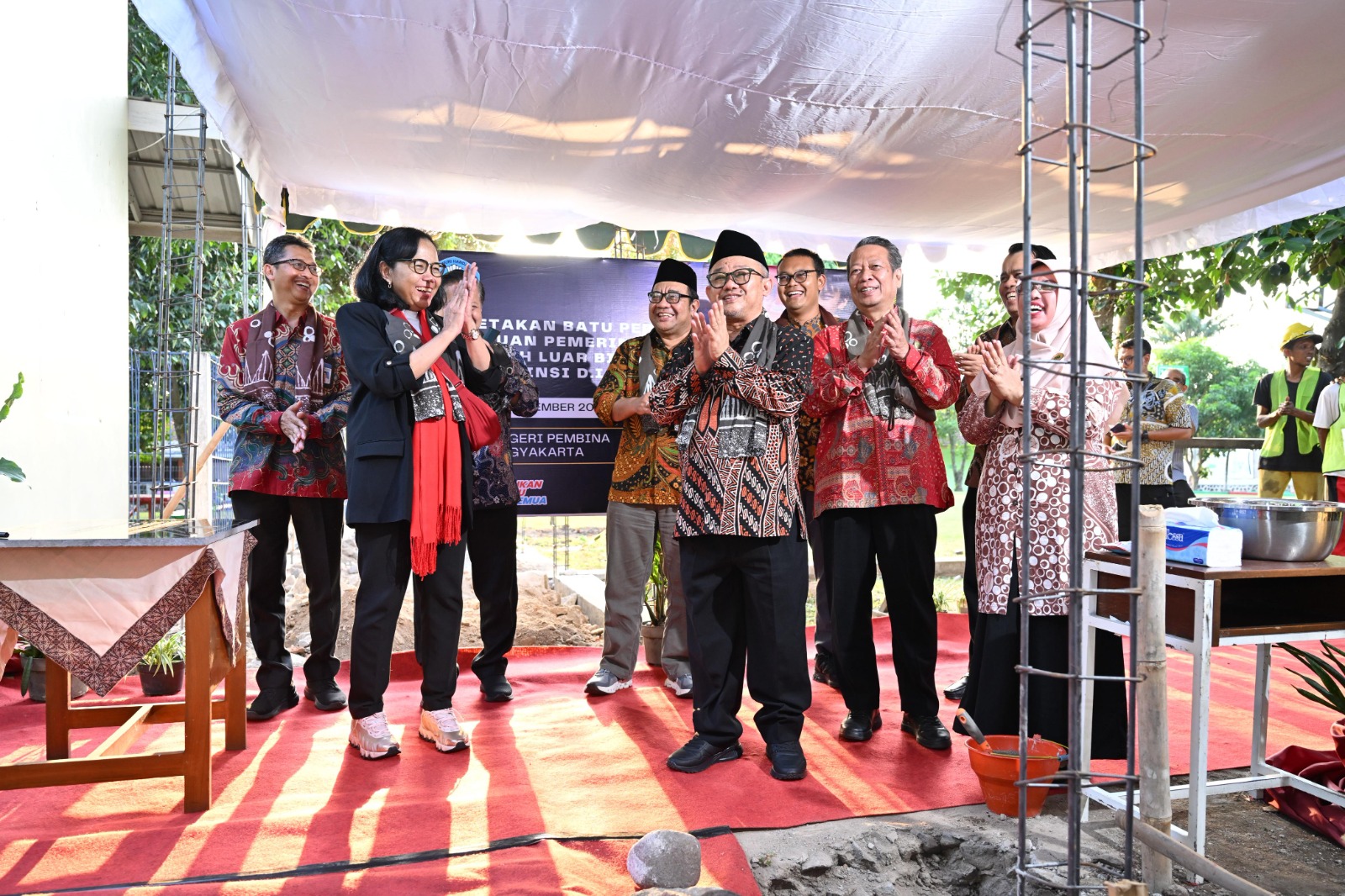 Gambar Siaran Pers
