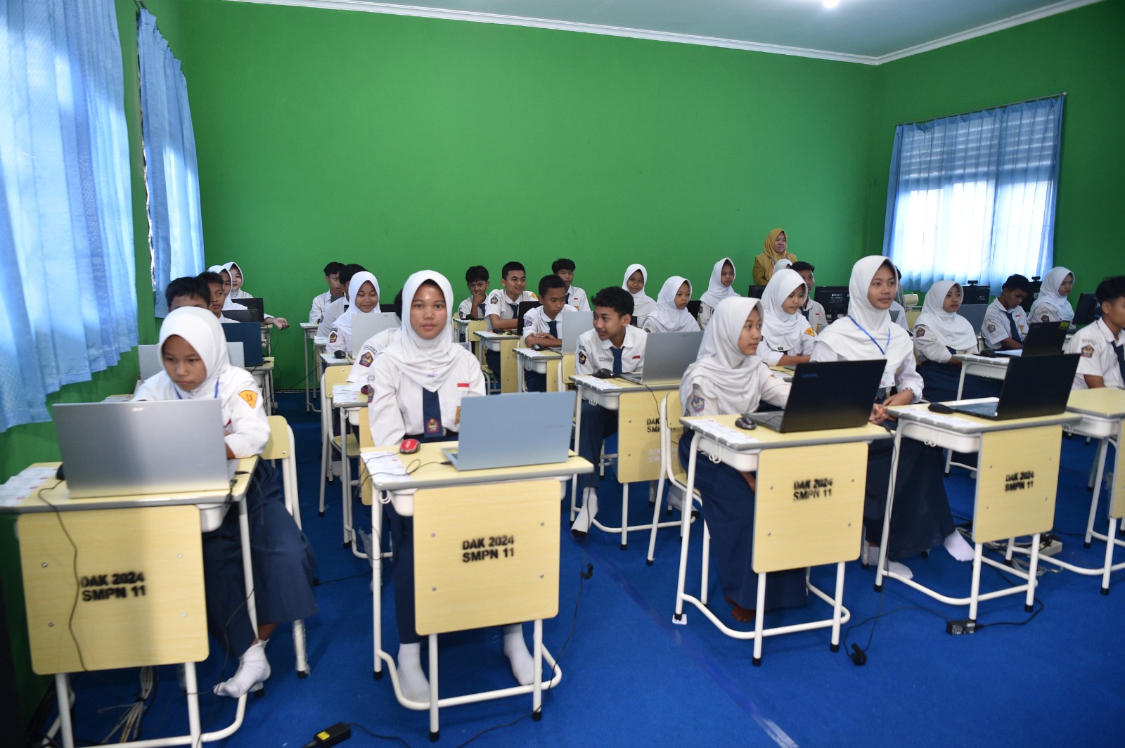 Gambar Siaran Pers
